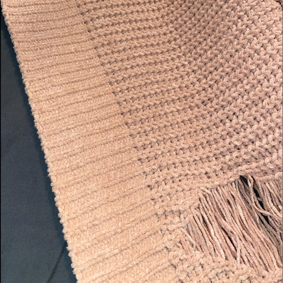 🆕POL DISTRESSED SWEATER🆕 - Picture 10 of 11